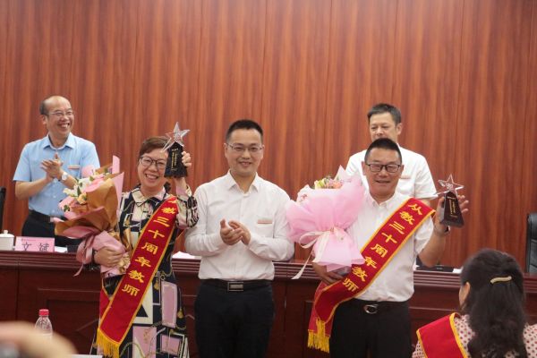 IMG_6688.jpg IMG_6688.jpg