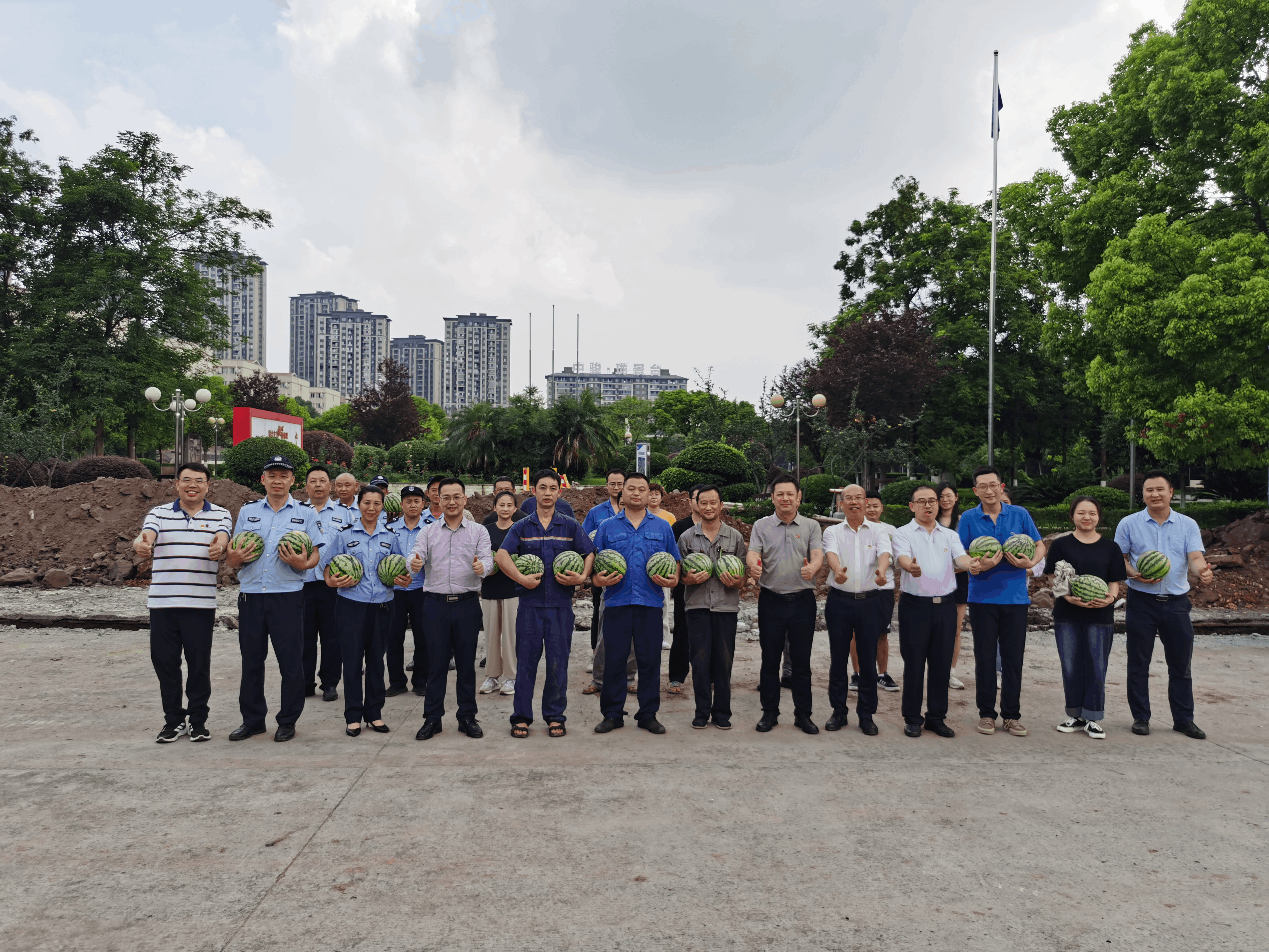 图片1 (1).png 图片1 (1).png